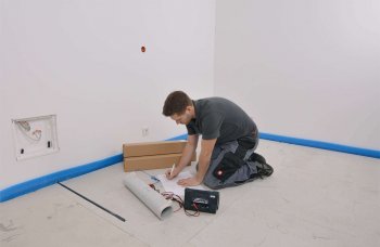 Montage E-NERGY CARBON Fleece Boden Schritt 1